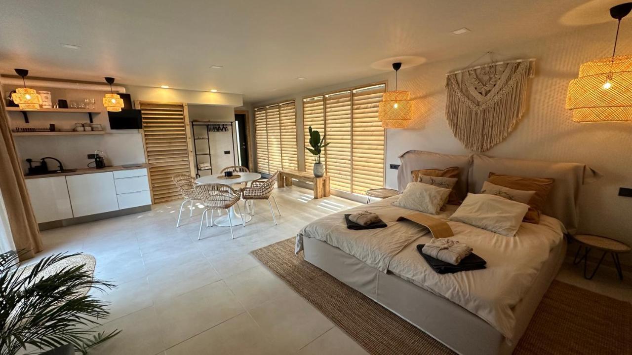Villa Ulu - Design House & Garden Marupe