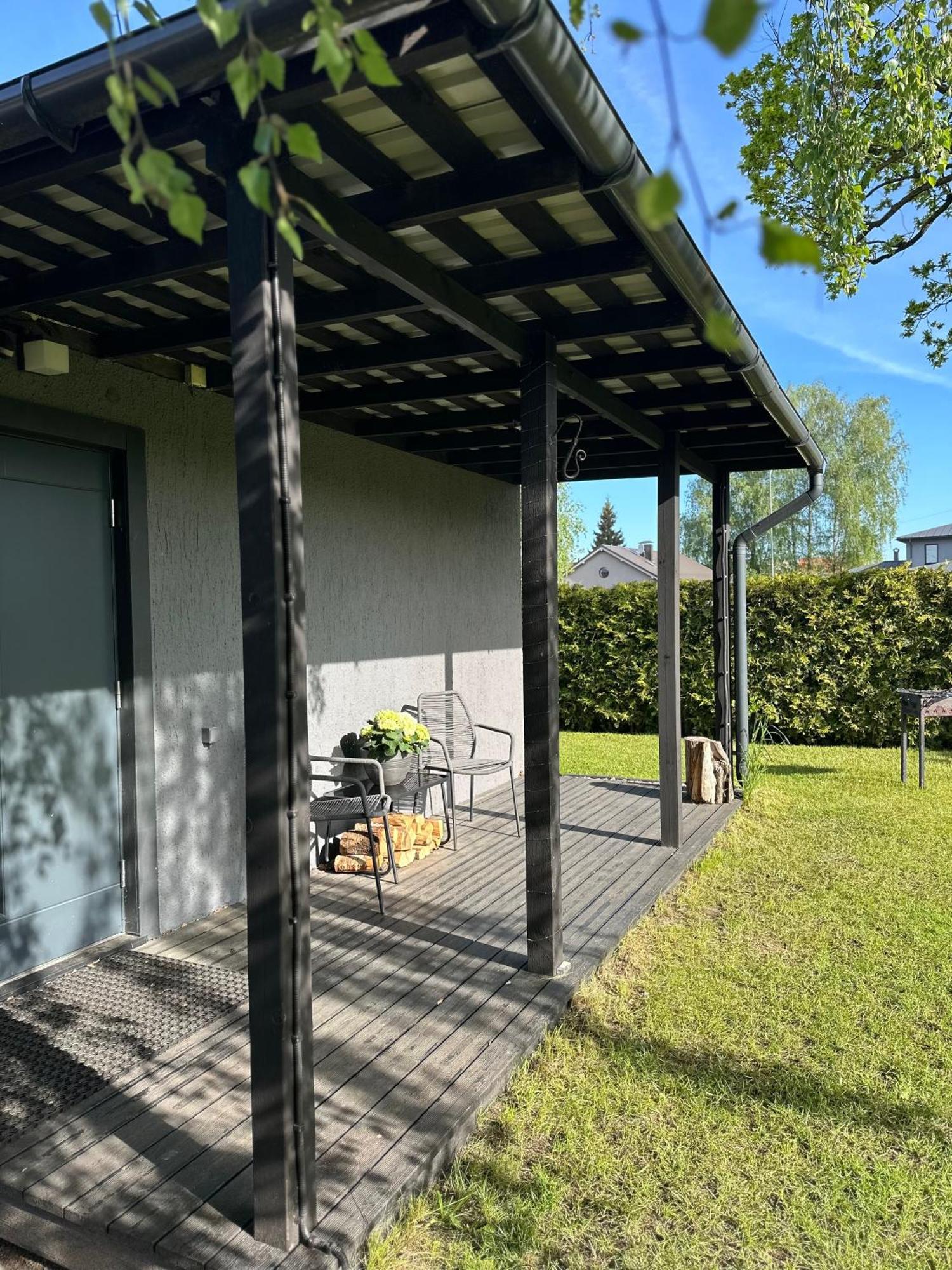 Ulu - Design House & Garden Villa *